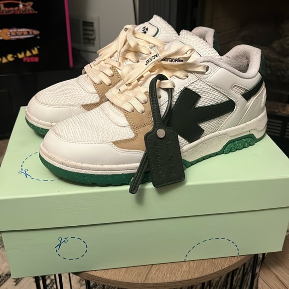 OFF-WHITE Slim Out Of Office (white green black cream)